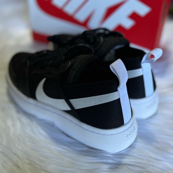 Nike Women's Court Vision Alta Casual Sneakers size 8 - Picture 4 of 10